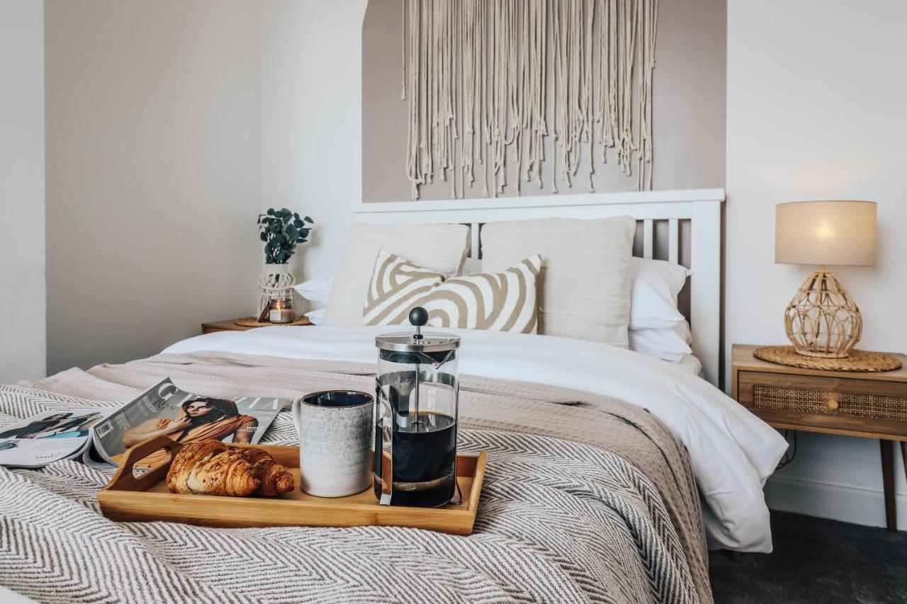 Principality View Apartment Two, By Solace Stays Cardiff Esterno foto