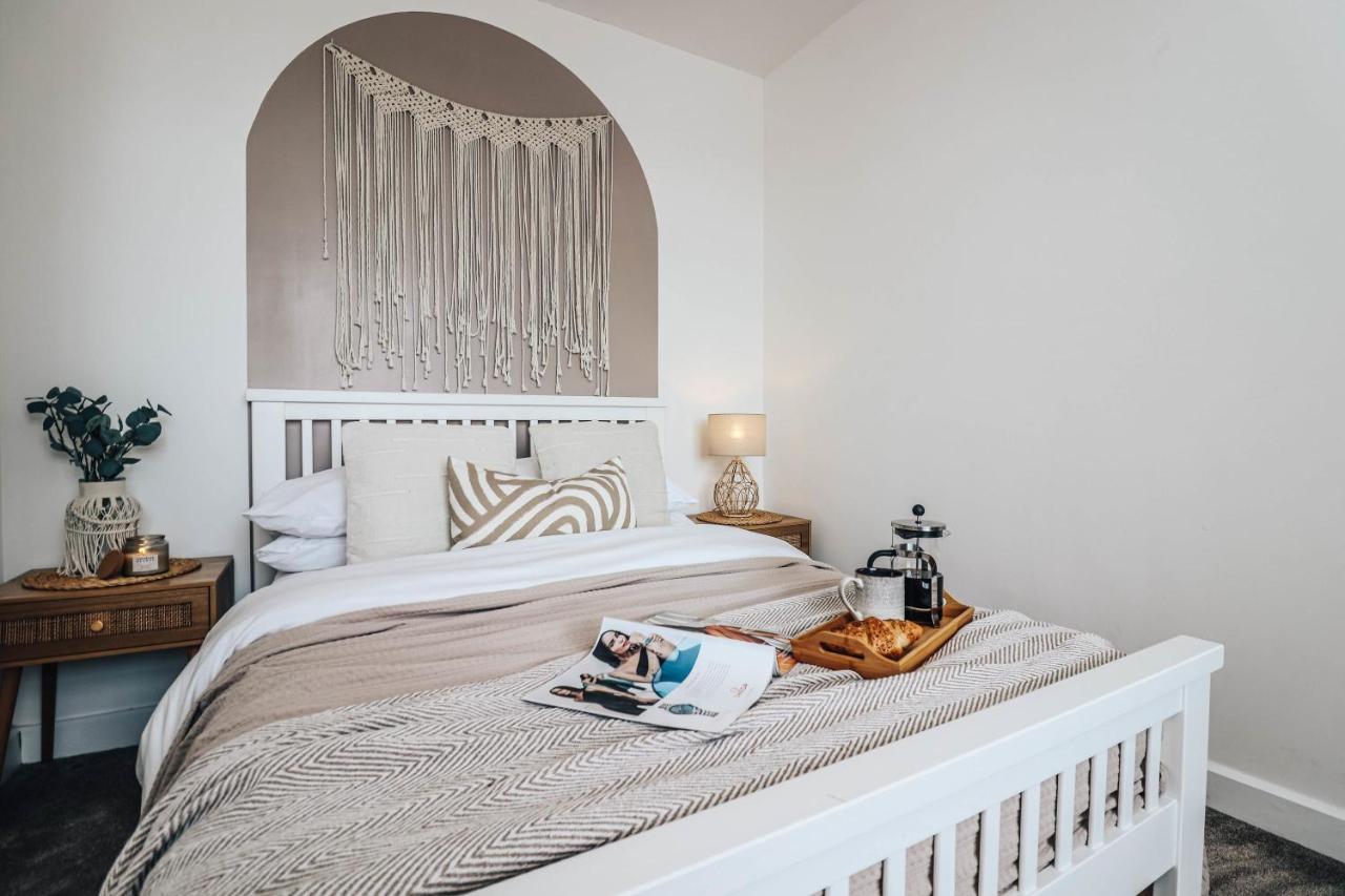 Principality View Apartment Two, By Solace Stays Cardiff Esterno foto