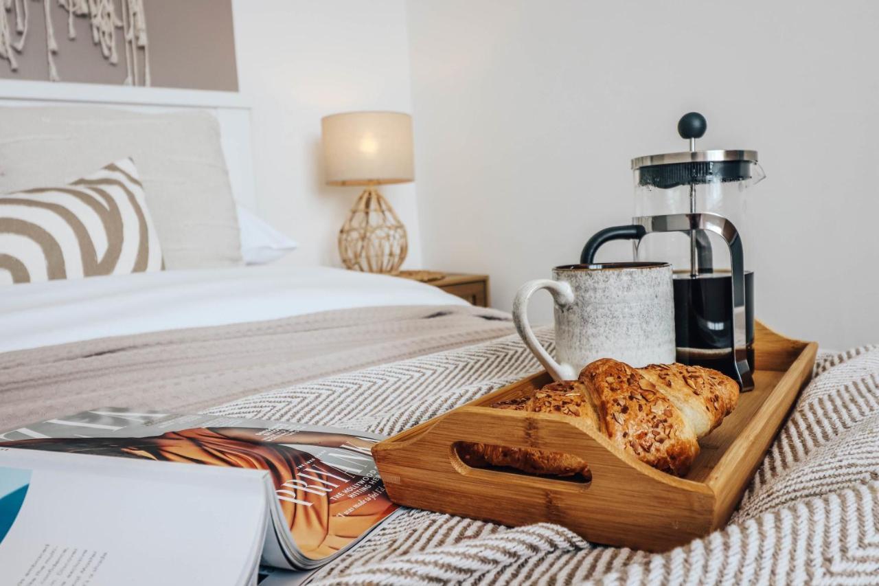 Principality View Apartment Two, By Solace Stays Cardiff Esterno foto