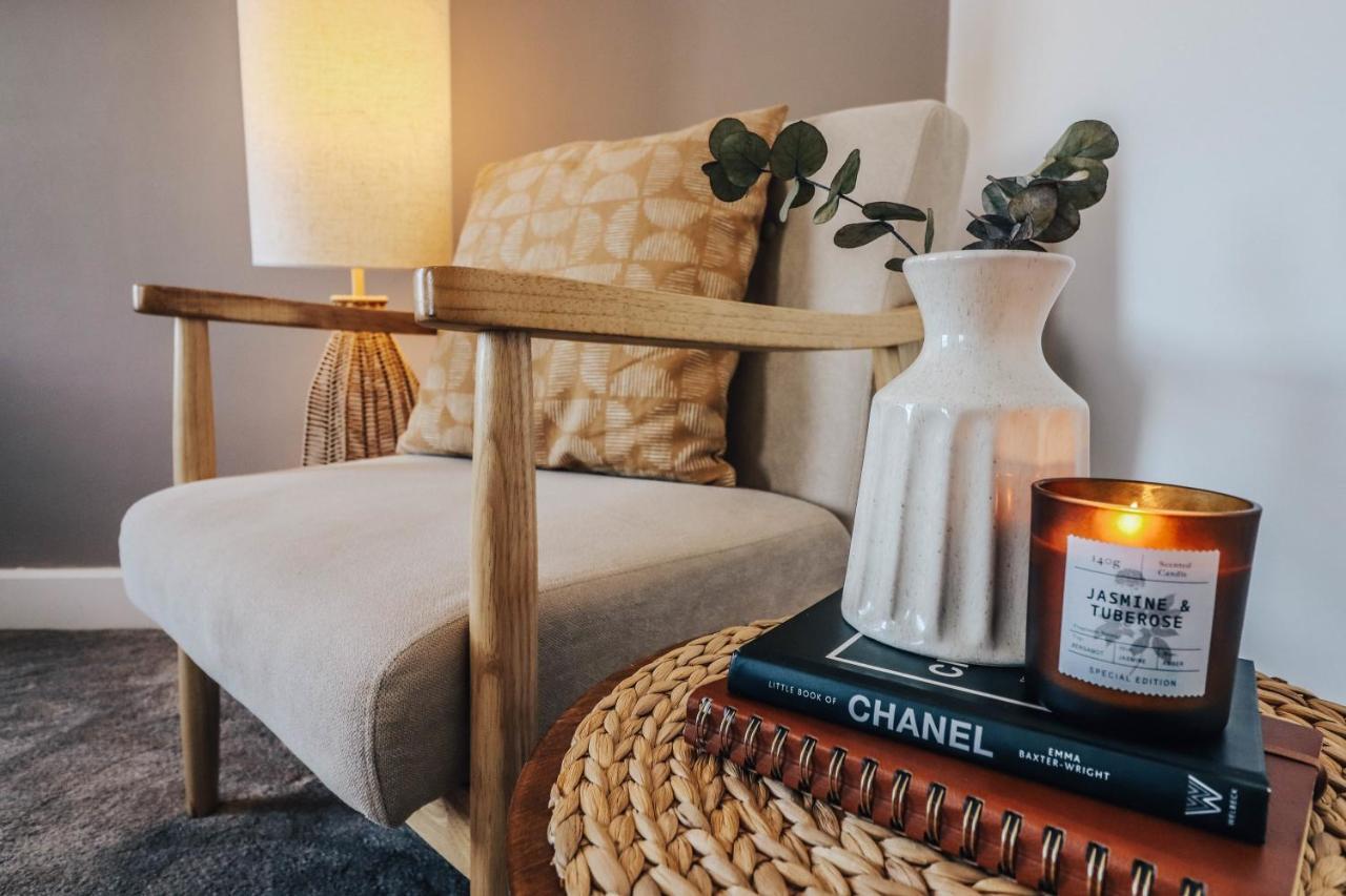 Principality View Apartment Two, By Solace Stays Cardiff Esterno foto